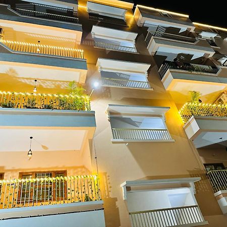 Zoomstay - 3Bhk Apartments Varanasi Exterior photo