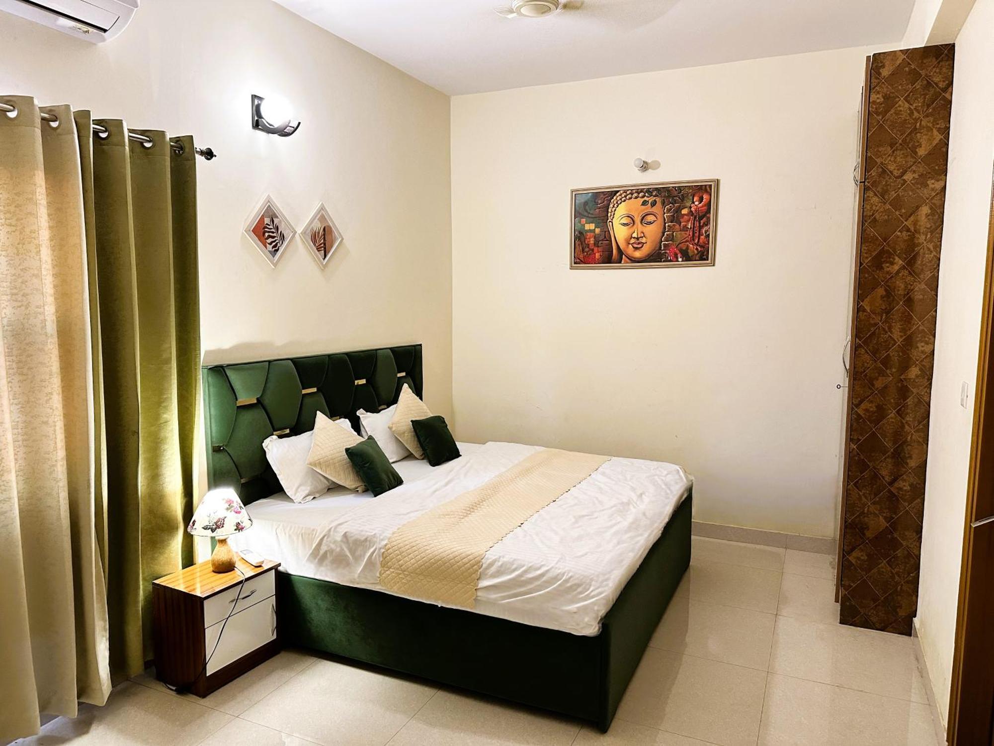 Zoomstay - 3Bhk Apartments Varanasi Exterior photo