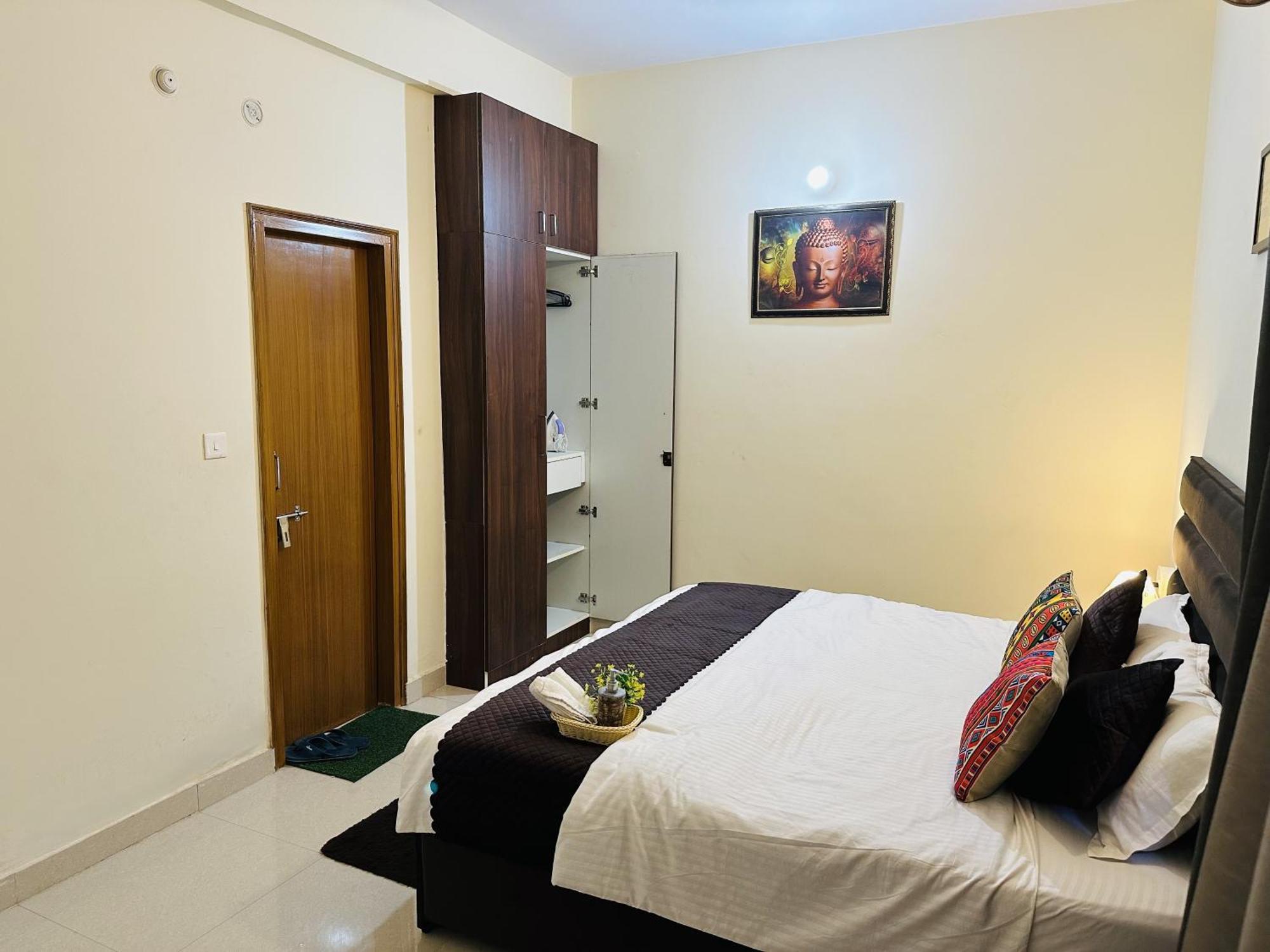 Zoomstay - 3Bhk Apartments Varanasi Exterior photo