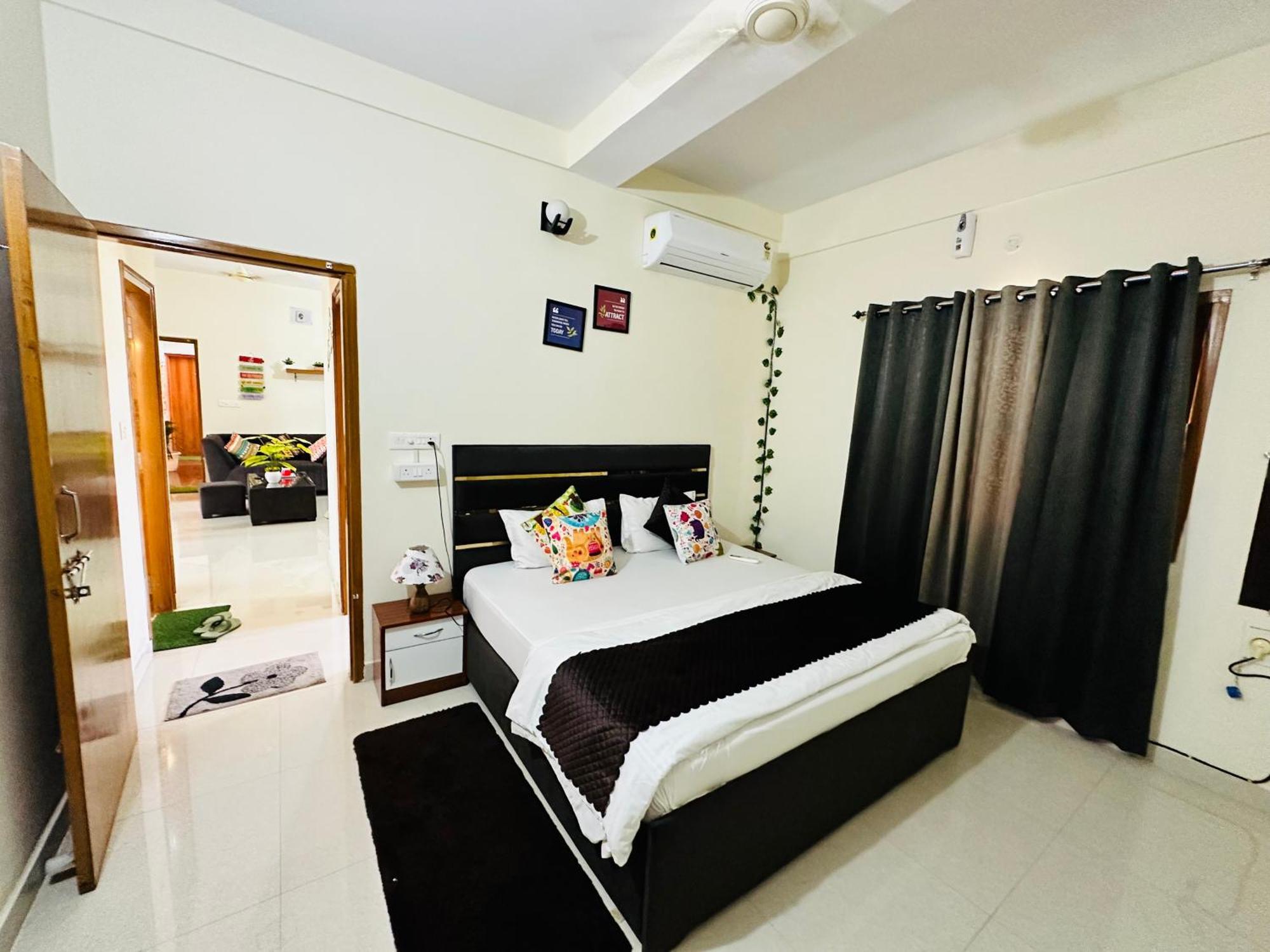 Zoomstay - 3Bhk Apartments Varanasi Exterior photo