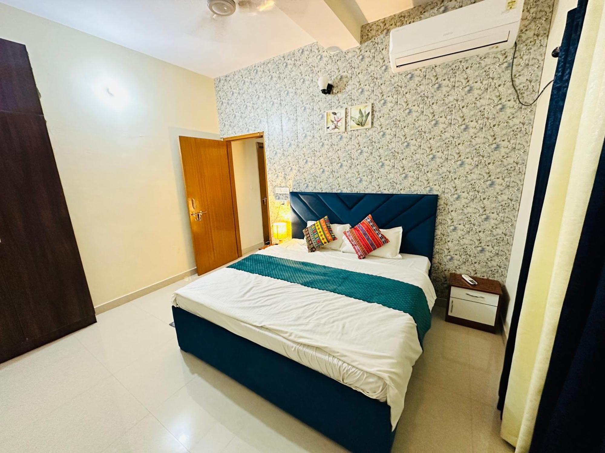 Zoomstay - 3Bhk Apartments Varanasi Exterior photo