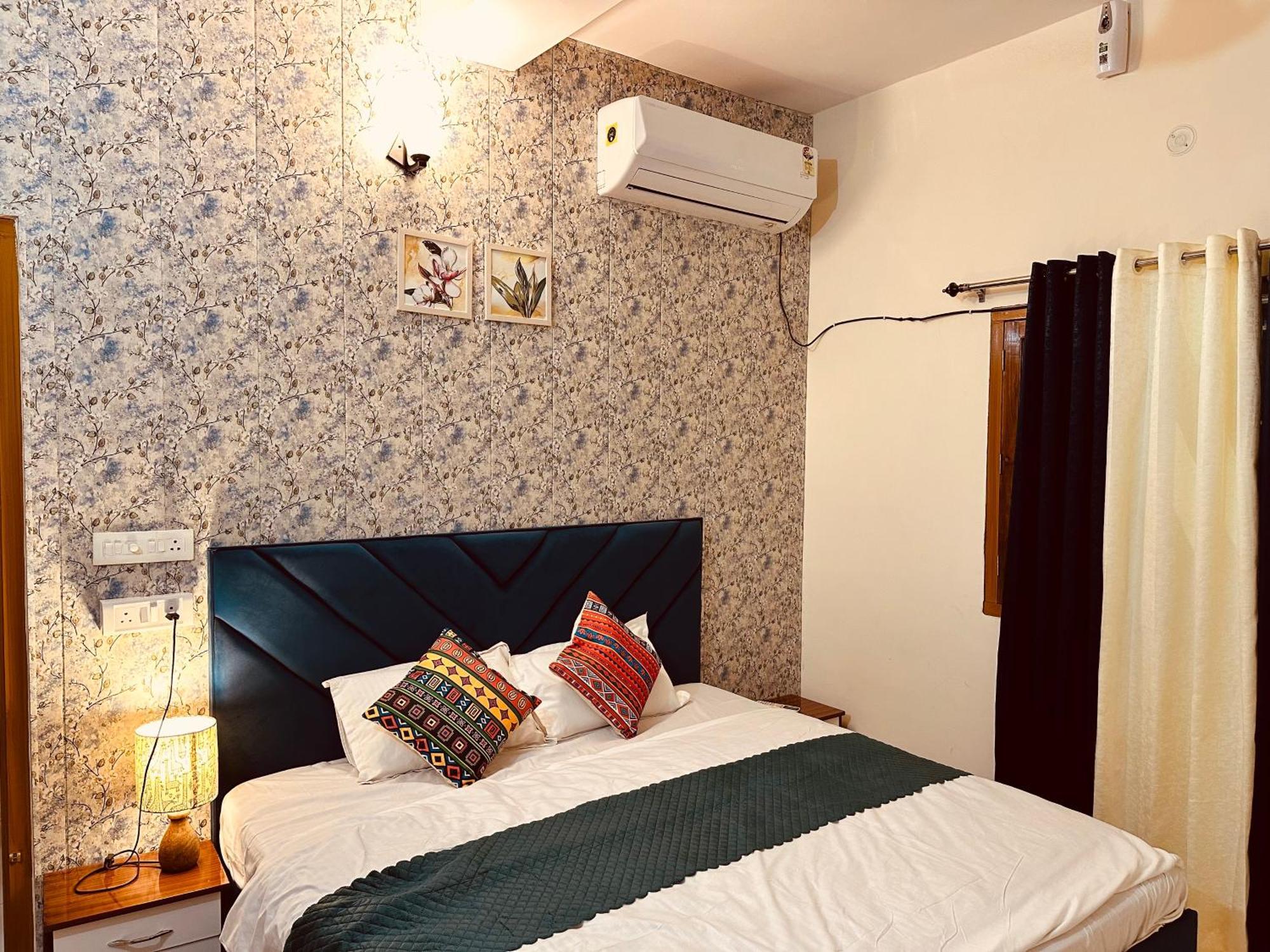 Zoomstay - 3Bhk Apartments Varanasi Exterior photo